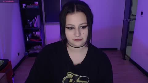 Snapshot of hell_dancer_ chatting on 02/26/25, 02:37 Lexa online show from 02/26/25, 02:37