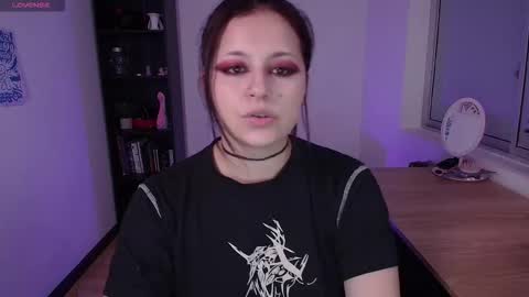 Snapshot of hell_dancer_ chatting on 09/29/25, 11:20 Lexa online show from 09/29/25, 11:20