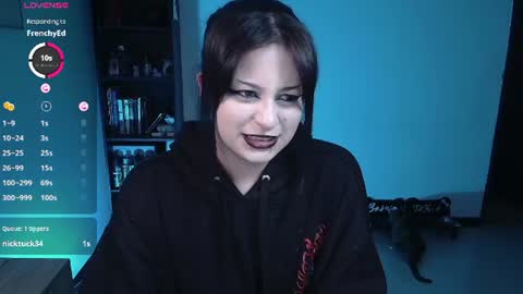 Snapshot of hell_dancer_ chatting on 06/20/26, 01:19 Lexa online show from 06/20/26, 01:19