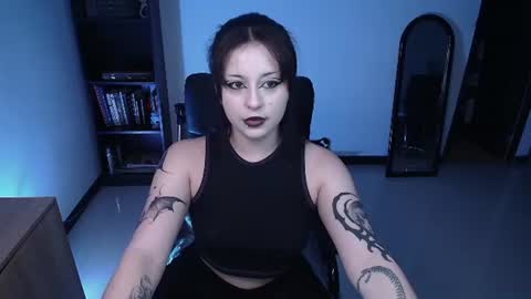 Snapshot of hell_dancer_ chatting on 07/13/26, 02:14 Lexa online show from 07/13/26, 02:14