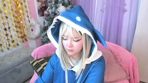 Laura online show from 01/05/25, 03:11