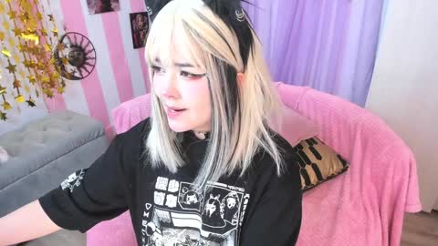 Laura online show from 01/19/25, 03:08