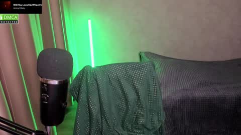 Snapshot of hell_hotline chatting on 01/28/25, 09:08 Red online show from 01/28/25, 09:08