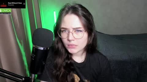 Snapshot of hell_hotline chatting on 02/03/25, 07:21 Red online show from 02/03/25, 07:21