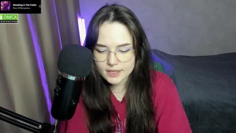 Snapshot of hell_hotline chatting on 02/14/25, 09:43 Red online show from 02/14/25, 09:43