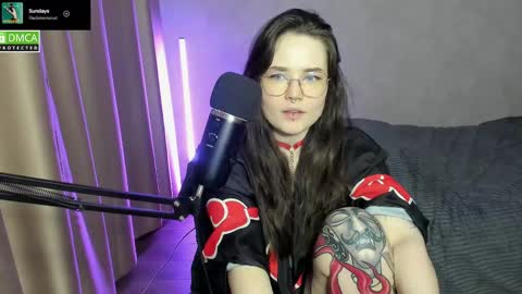 Snapshot of hell_hotline chatting on 03/01/25, 09:04 Red online show from 03/01/25, 09:04