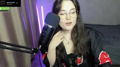 Snapshot of hell_hotline chatting on 03/02/25, 09:11 Red online show from 03/02/25, 09:11