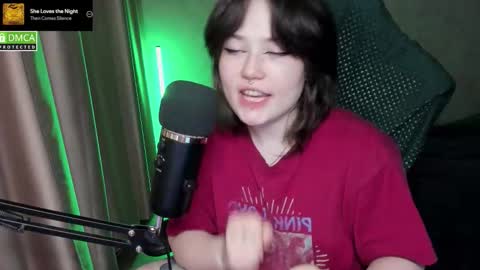 Snapshot of hell_hotline chatting on 02/10/26, 08:13 Red online show from 02/10/26, 08:13