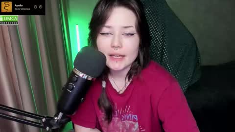 Snapshot of hell_hotline chatting on 02/13/26, 08:05 Red online show from 02/13/26, 08:05