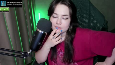 Snapshot of hell_hotline chatting on 02/20/26, 08:09 Red online show from 02/20/26, 08:09