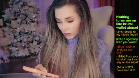 Snapshot of hell_on_heels_ chatting on 12/10/24, 02:48 - show loyalty and subscribe -  online show from 12/10/24, 02:48