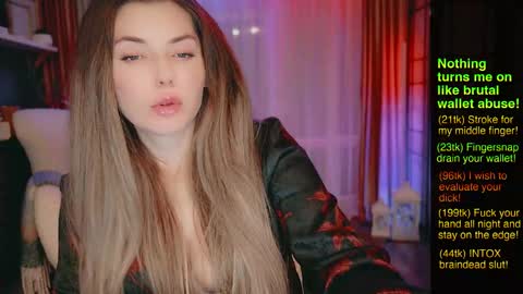 Snapshot of hell_on_heels_ chatting on 01/15/25, 04:36 - show loyalty and subscribe -  online show from 01/15/25, 04:36