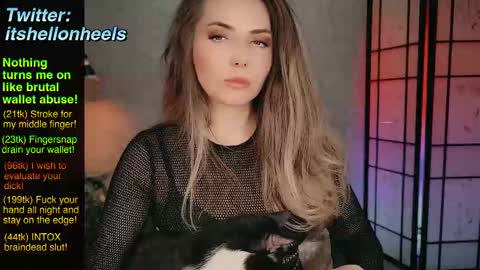 Snapshot of hell_on_heels_ chatting on 02/24/25, 02:40 - show loyalty and subscribe -  online show from 02/24/25, 02:40