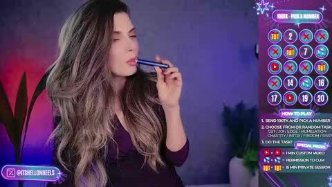 Snapshot of hell_on_heels_ chatting on 09/28/25, 08:25 - show loyalty and subscribe -  online show from 09/28/25, 08:25