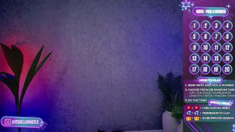 Snapshot of hell_on_heels_ chatting on 09/29/25, 10:14 - show loyalty and subscribe -  online show from 09/29/25, 10:14