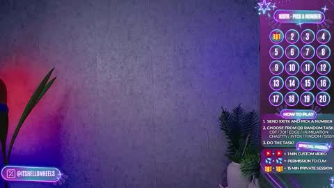 Snapshot of hell_on_heels_ chatting on 10/06/25, 08:39 - show loyalty and subscribe -  online show from 10/06/25, 08:39