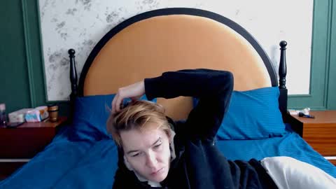 HellDollz  online show from 10/13/25, 07:41