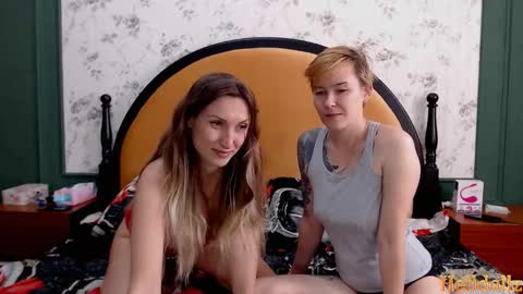 HellDollz  online show from 10/24/25, 08:33