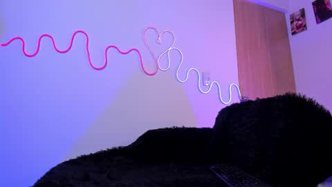 Snapshot of helldy_666 chatting on 03/05/26, 06:42 helldy_666 online show from 03/05/26, 06:42