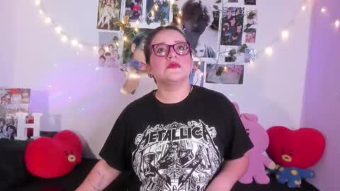 hellen online show from 11/14/25, 04:55