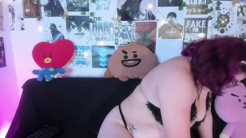 Snapshot of hellen21rose chatting on 05/28/26, 05:05 hellen online show from 05/28/26, 05:05