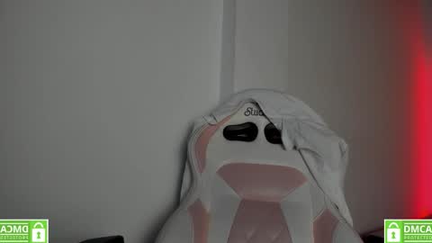 hellen__smith_ online show from 02/06/26, 07:56