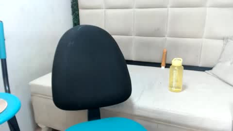 Snapshot of hellen_queensex chatting on 02/27/25, 11:59 hellen_queensex online show from 02/27/25, 11:59