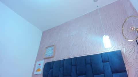 Snapshot of hellen_sky_ chatting on 02/11/25, 10:50 hellen online show from 02/11/25, 10:50