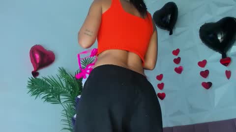 hellen     online show from 03/25/26, 07:09