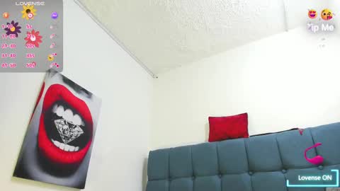 Snapshot of hellen_starx chatting on 01/21/25, 12:04 hellen_starx online show from 01/21/25, 12:04