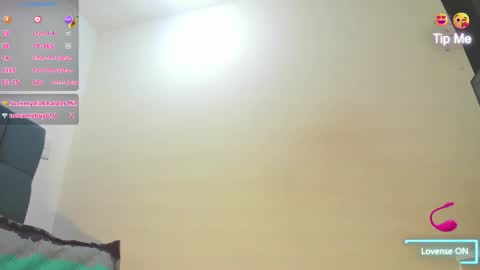 Snapshot of hellen_starx chatting on 02/14/25, 12:09 hellen_starx online show from 02/14/25, 12:09