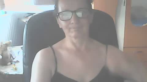 hellenmarie online show from 06/29/26, 04:40
