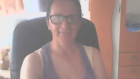 hellenmarie online show from 07/01/26, 06:15