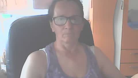 hellenmarie online show from 07/10/26, 11:02