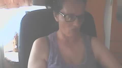 hellenmarie online show from 07/31/26, 10:36