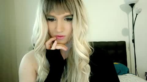 Helen Spellman online show from 03/05/25, 09:05