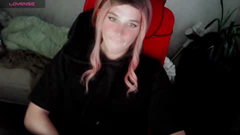 Helen Spellman online show from 09/08/25, 04:28