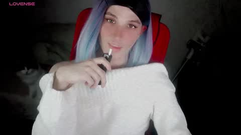 Helen Spellman online show from 10/28/25, 04:09