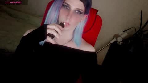 Snapshot of hellenspellman chatting on 11/22/25, 07:02 Helen Spellman online show from 11/22/25, 07:02