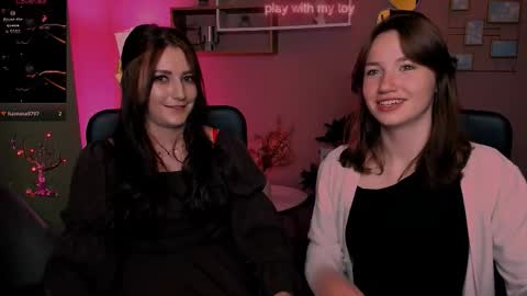 Snapshot of helli_belli chatting on 10/31/25, 09:49 Helli online show from 10/31/25, 09:49