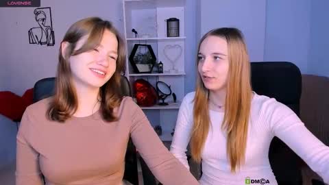 Snapshot of helli_belli chatting on 11/19/25, 08:09 Helli online show from 11/19/25, 08:09