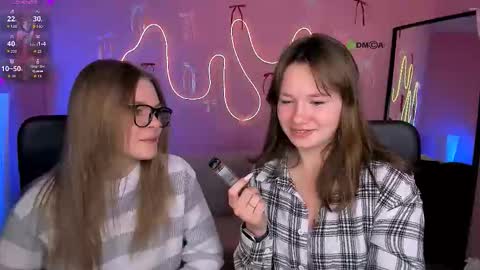 Snapshot of helli_belli chatting on 03/06/26, 08:27 Helli online show from 03/06/26, 08:27