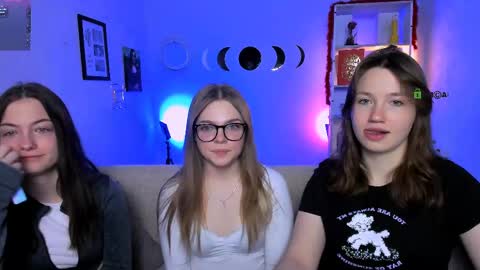 Snapshot of helli_belli chatting on 04/12/26, 07:30 Helli online show from 04/12/26, 07:30