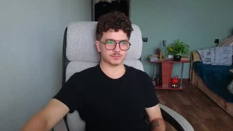 Remy online show from 11/12/25, 08:04