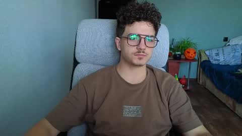 Remy online show from 11/18/25, 09:58