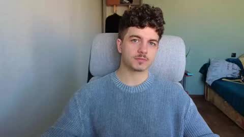 Snapshot of hellish_sugar chatting on 01/19/26, 08:18 Remy online show from 01/19/26, 08:18