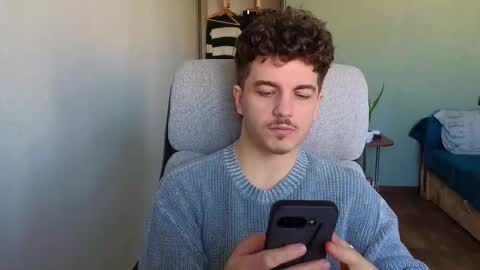 Snapshot of hellish_sugar chatting on 02/04/26, 08:09 Remy online show from 02/04/26, 08:09