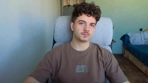 Snapshot of hellish_sugar chatting on 02/10/26, 07:01 Remy online show from 02/10/26, 07:01