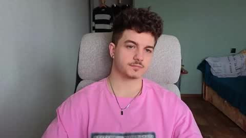 Snapshot of hellish_sugar chatting on 03/06/26, 06:54 Remy online show from 03/06/26, 06:54