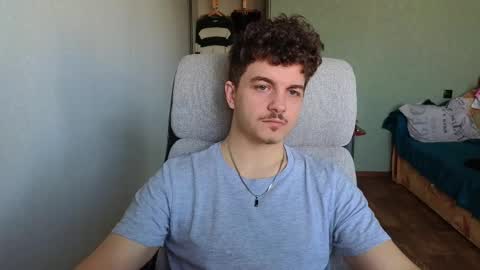 Snapshot of hellish_sugar chatting on 03/16/26, 06:06 Remy online show from 03/16/26, 06:06